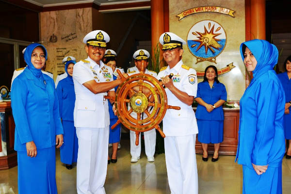 Koamarbar Lepas dan Sambut Panglima Armada Barat 